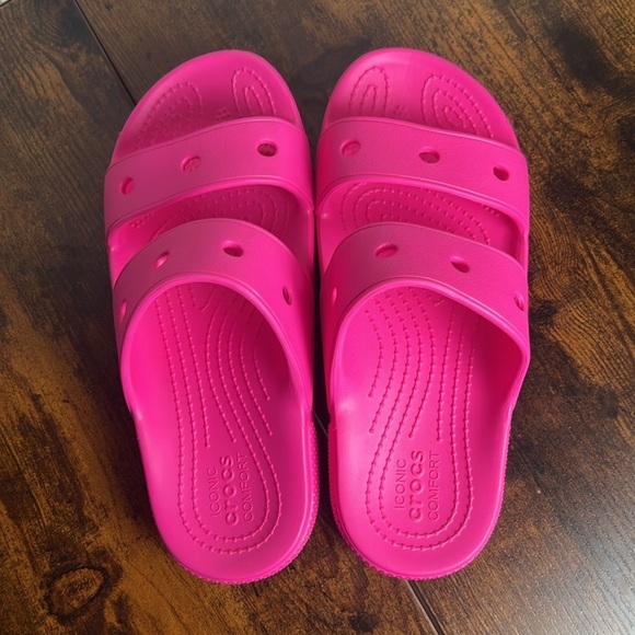 Crocs Unisex Classic Crocs Sandals Waterproof Slides Electric Pink Size J3 - Picture 3 of 5
